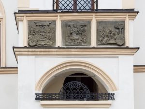 Kulturní a kreativní centrum Ostrov - OD SKLEPA PO PŮDU