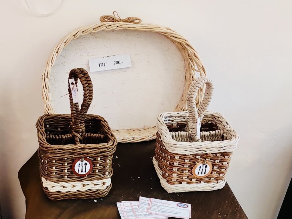 Kulturní a kreativní centrum Ostrov - ŘEMESLA & HRY - obr. 2