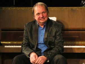 Kulturní a kreativní centrum Ostrov - RADIM LINHART