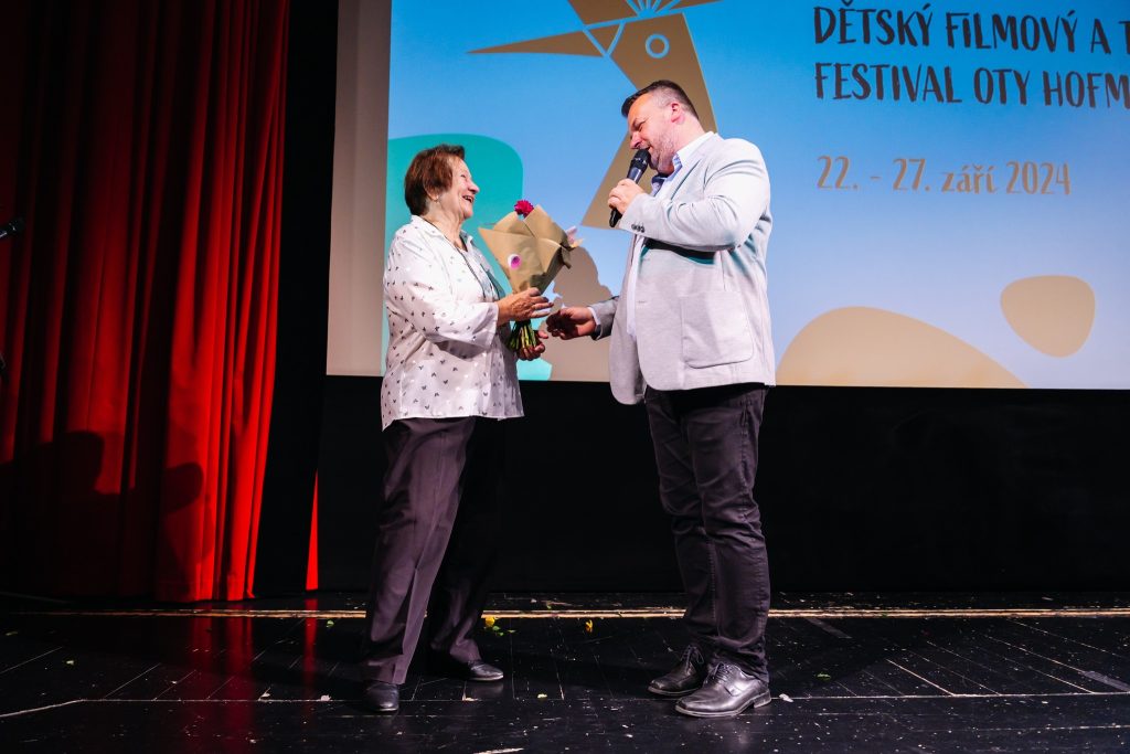 Kulturní a kreativní centrum Ostrov - Slavnostní zahájení festivalu pro hosty a veřejnost - obr. 1