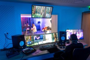 Kulturní a kreativní centrum Ostrov - TELEVIZNÍ A NAHRÁVACÍ STUDIO