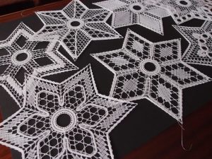 Kulturní a kreativní centrum Ostrov - PALIČKOVANÁ KRAJKA