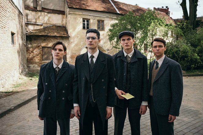 Kulturní a kreativní centrum Ostrov - Pravda a zrada - obr. 1