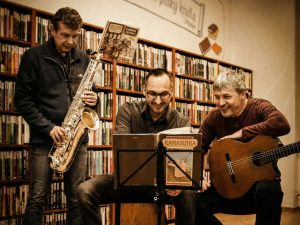 Kulturní a kreativní centrum Ostrov - TRIO PÁNI KLUCI & KATKA BODLÁKOVÁ