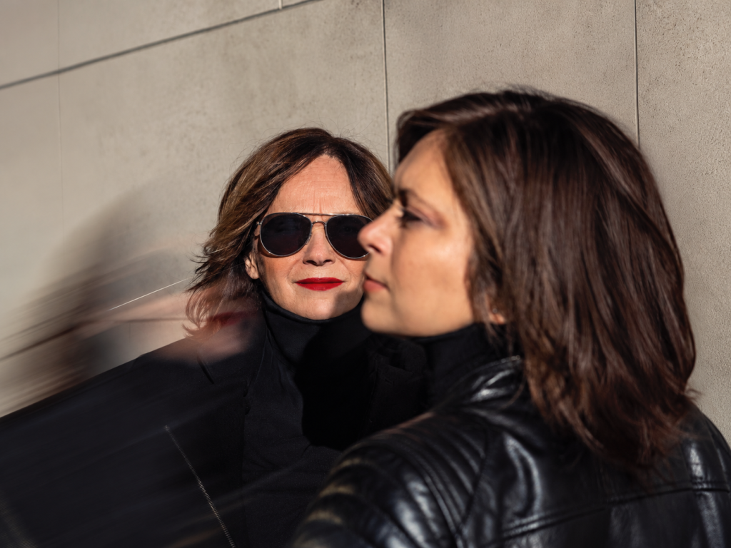 Kulturní a kreativní centrum Ostrov - JITKA SMUTNÁ & KATKA SOUKUPOVÁ - obr. 1