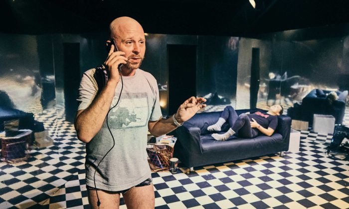 Z¦îena filmove¦üho kritika-3