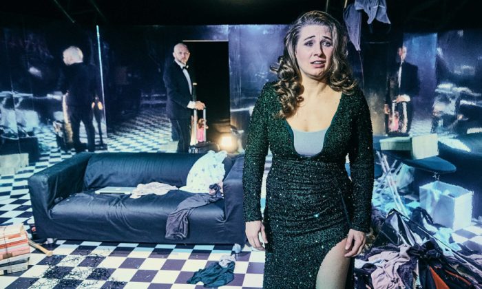 Z¦îena filmove¦üho kritika-5